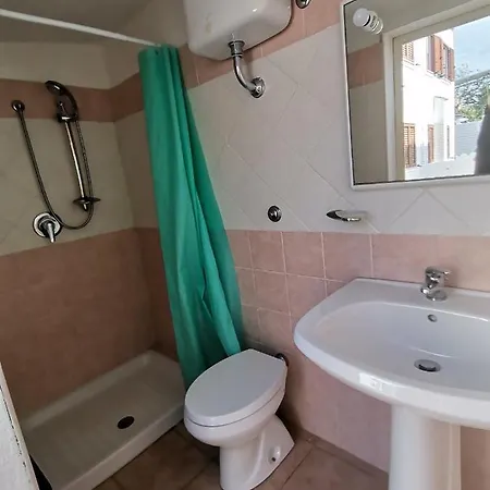 Casa Vicina Alla Spiaggia Con Bellissima Vista Mare * 테르테니아